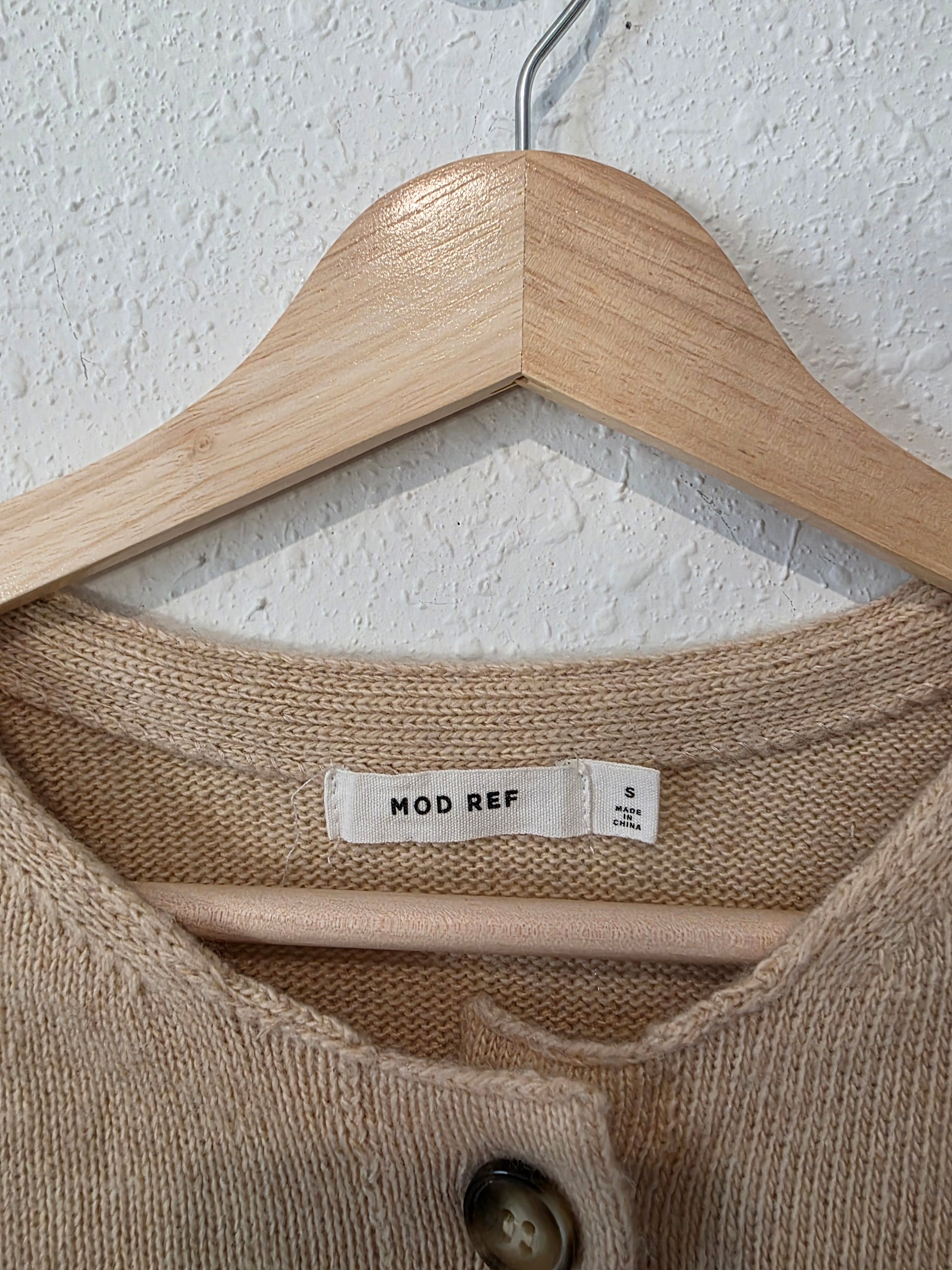 Mod Ref Neutral Button Up Sweater (S)