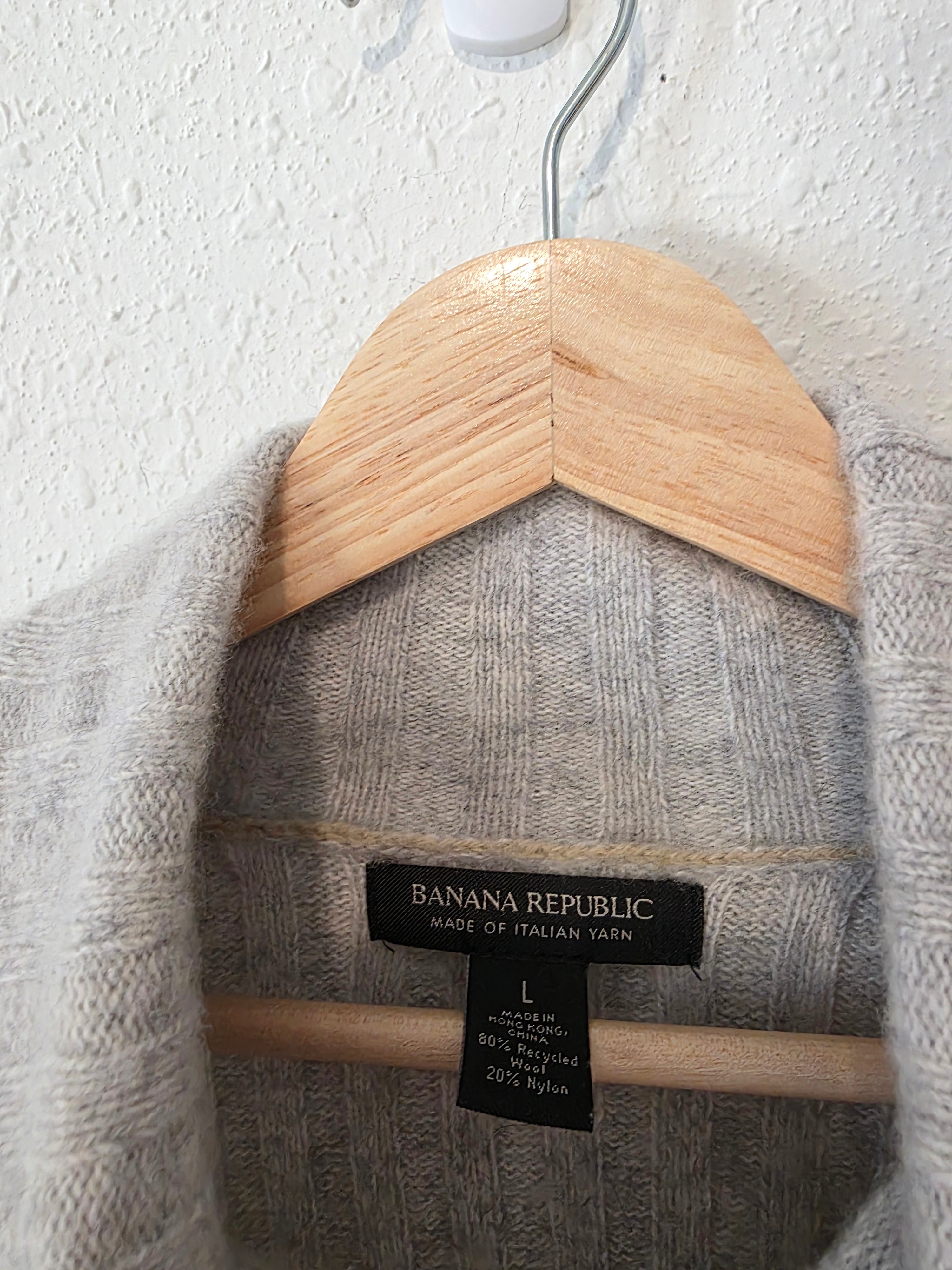 Banana Republic Wool Blend Turtleneck Sweater (L)