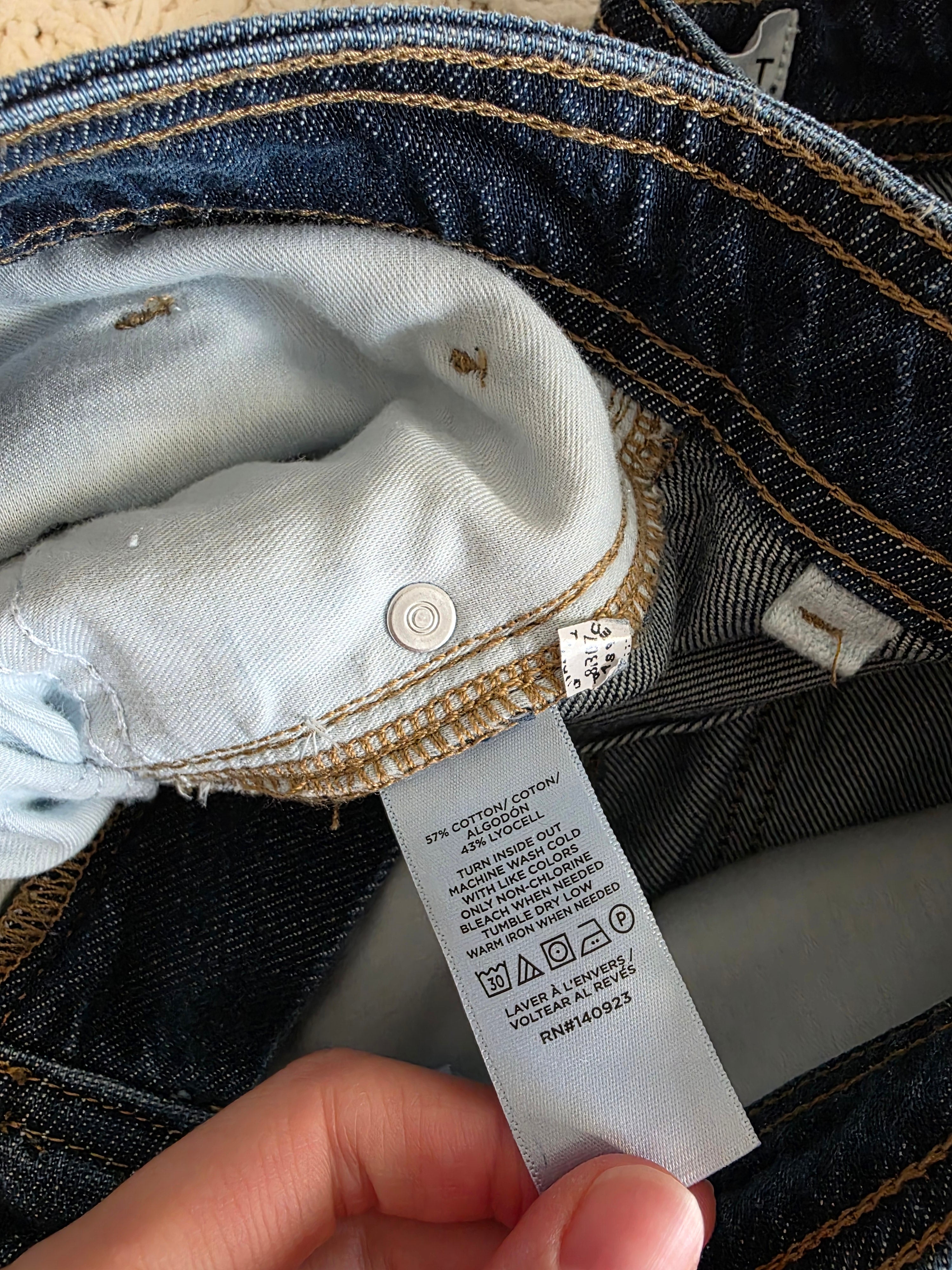 Loft Relaxed Barrel Jeans (31/12)