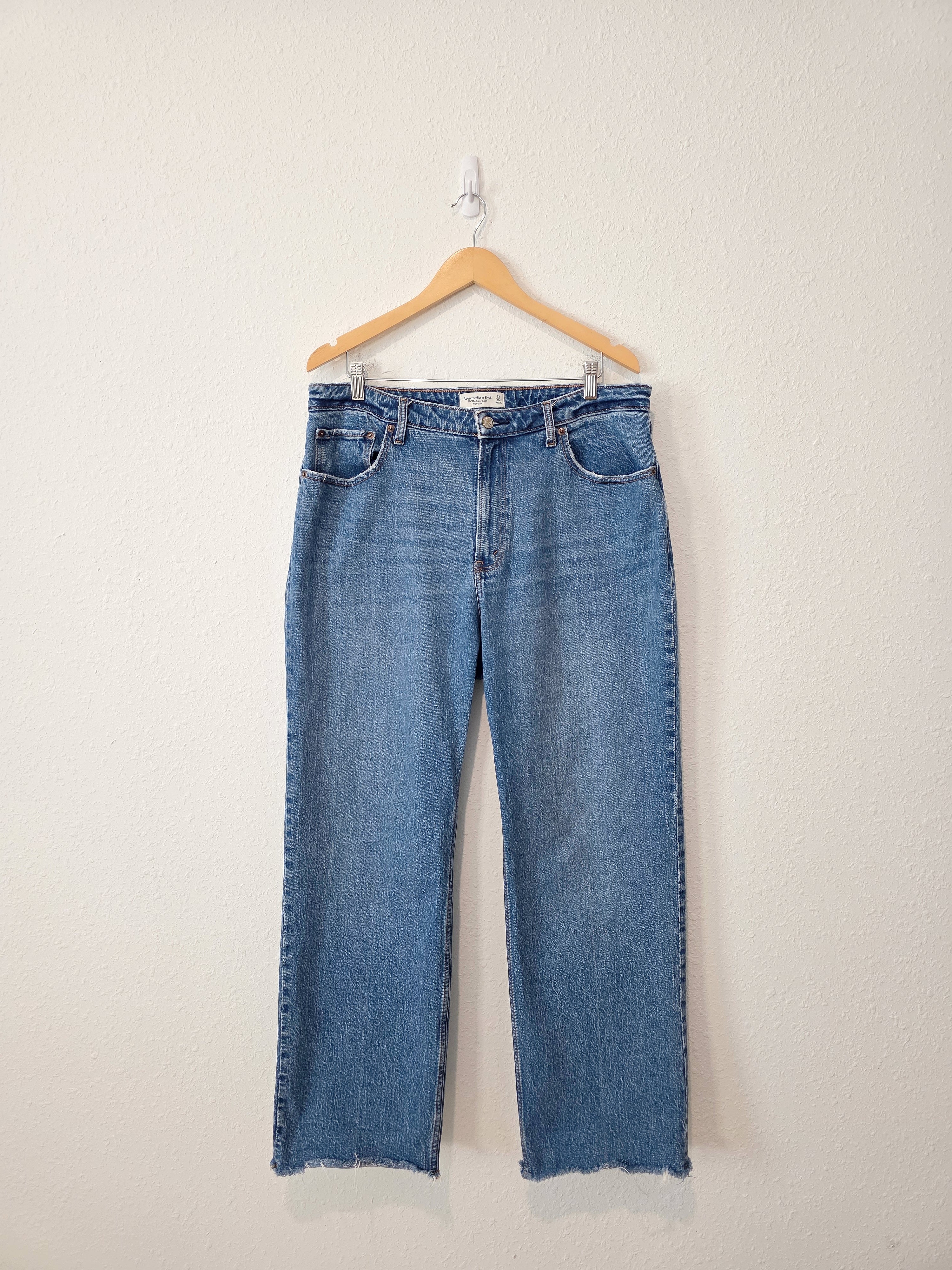 Abercrombie 90s Relaxed Jeans (33/16)