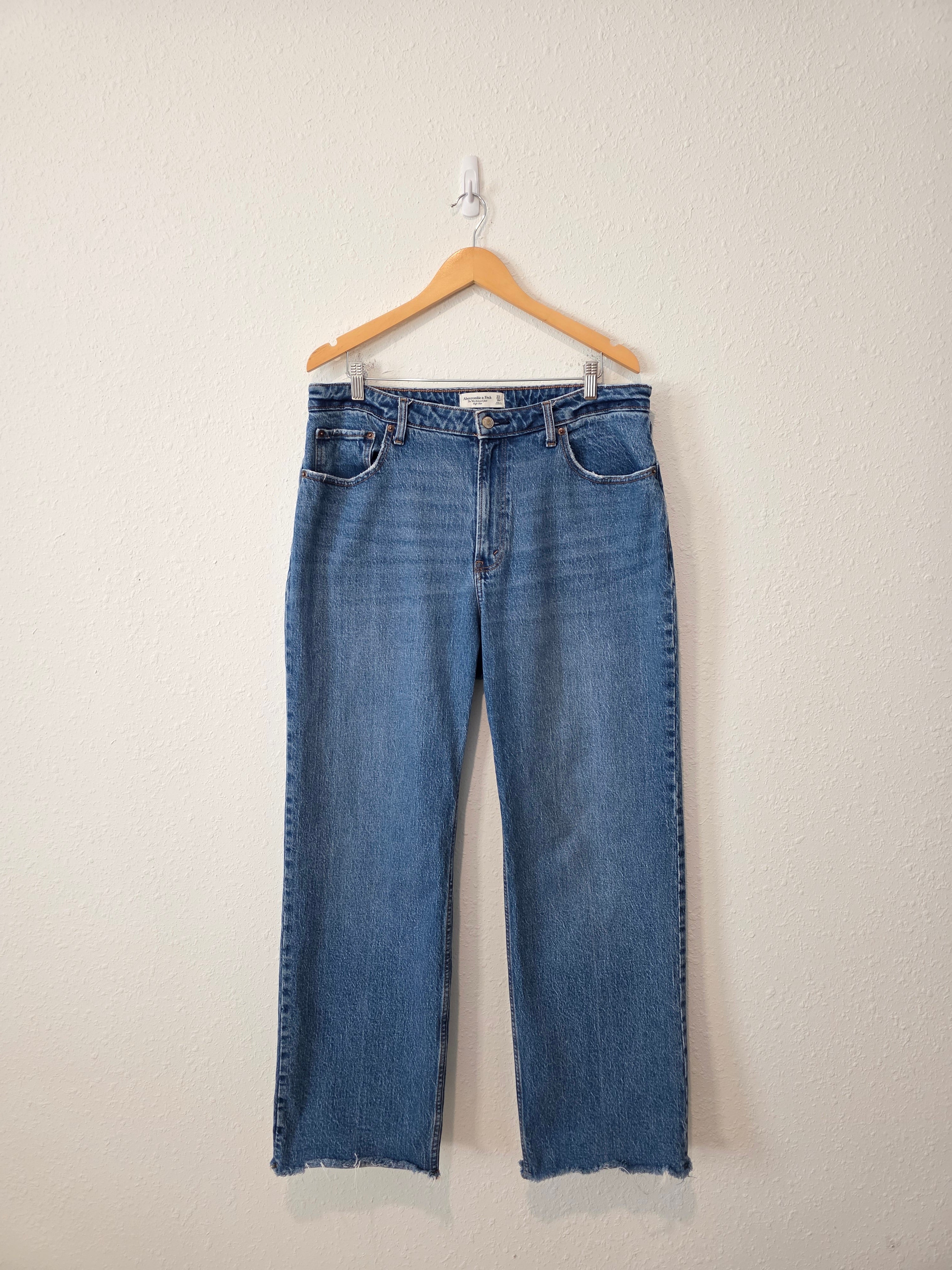 Abercrombie 90s Relaxed Jeans (33/16)