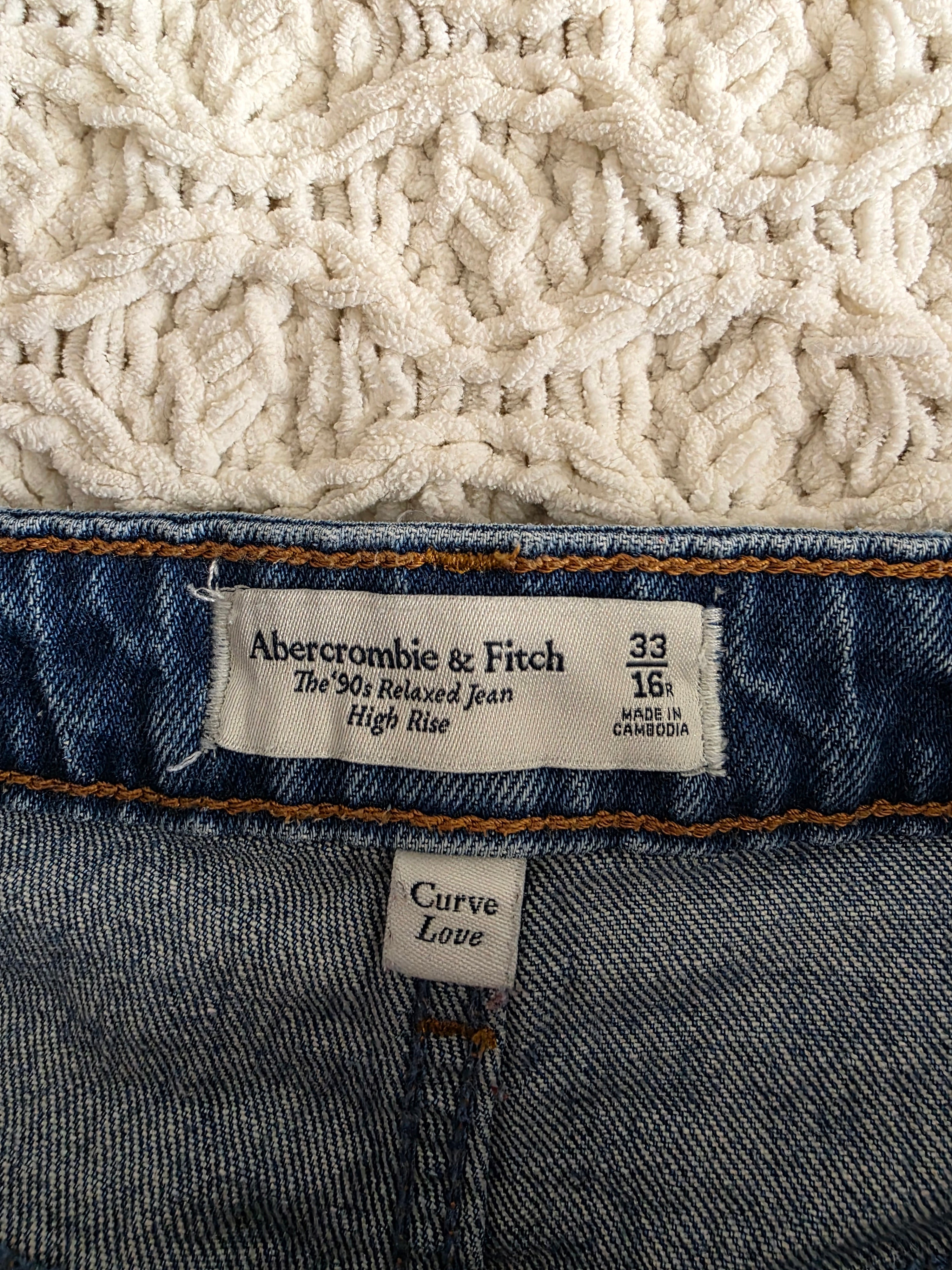 Abercrombie 90s Relaxed Jeans (33/16)