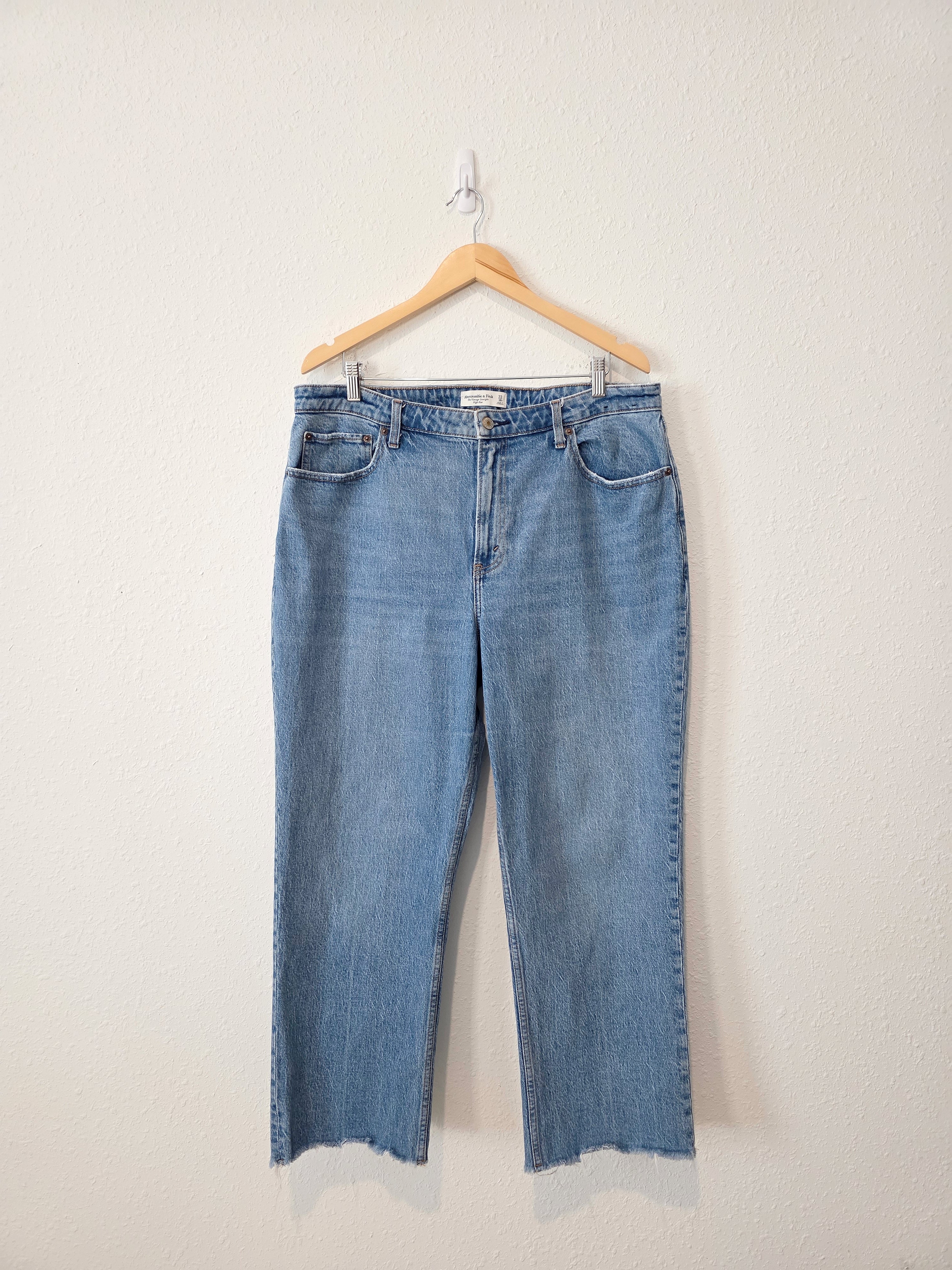 Abercrombie Vintage Straight Jeans (33/16)
