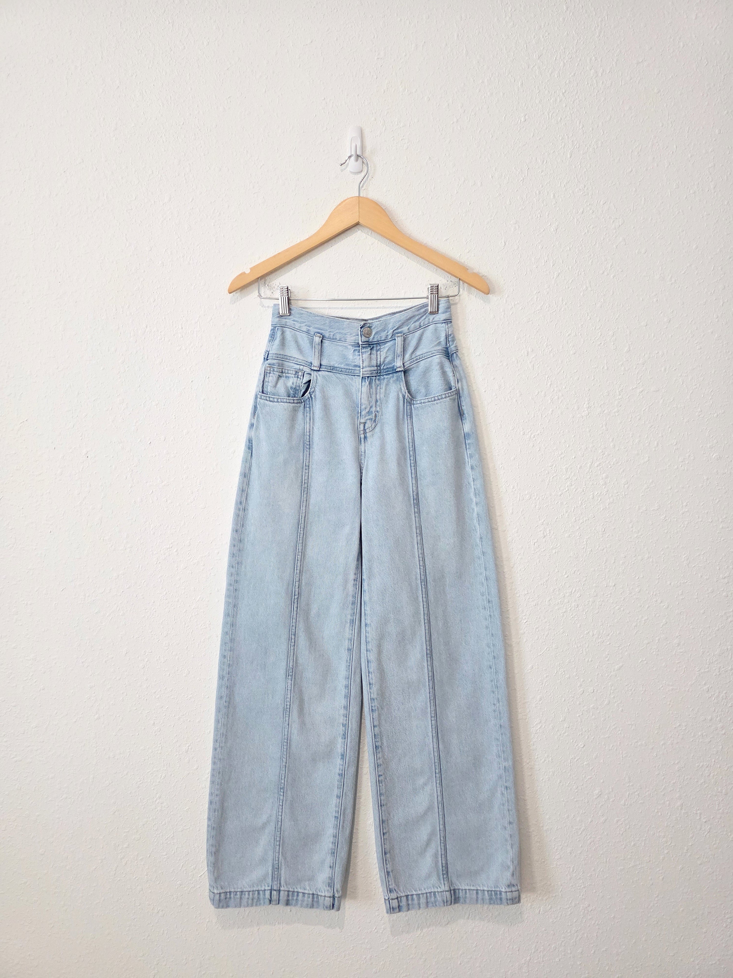 Madewell Light Wash Wide Leg Jeans (23)