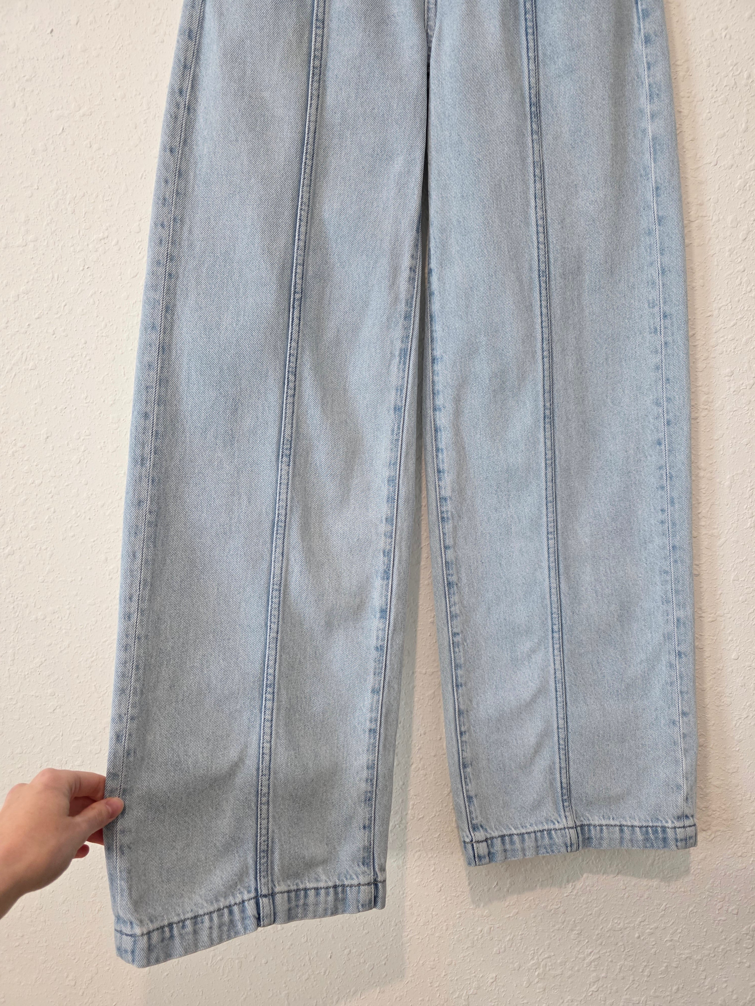 Madewell Light Wash Wide Leg Jeans (23)