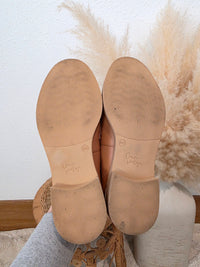 Crown Vintage Leather Loafers (6.5)