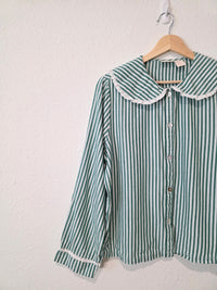 Peter Pan Collar Striped Button Up (M)
