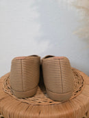 Vivaia Square Toe Rib Flats (10.5)
