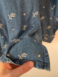 Vintage Floral Embroidered Denim Button Up (XL)