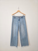 Oat Light Wash Wide Leg Jeans (10/30)