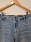 Oat Light Wash Wide Leg Jeans (10/30)