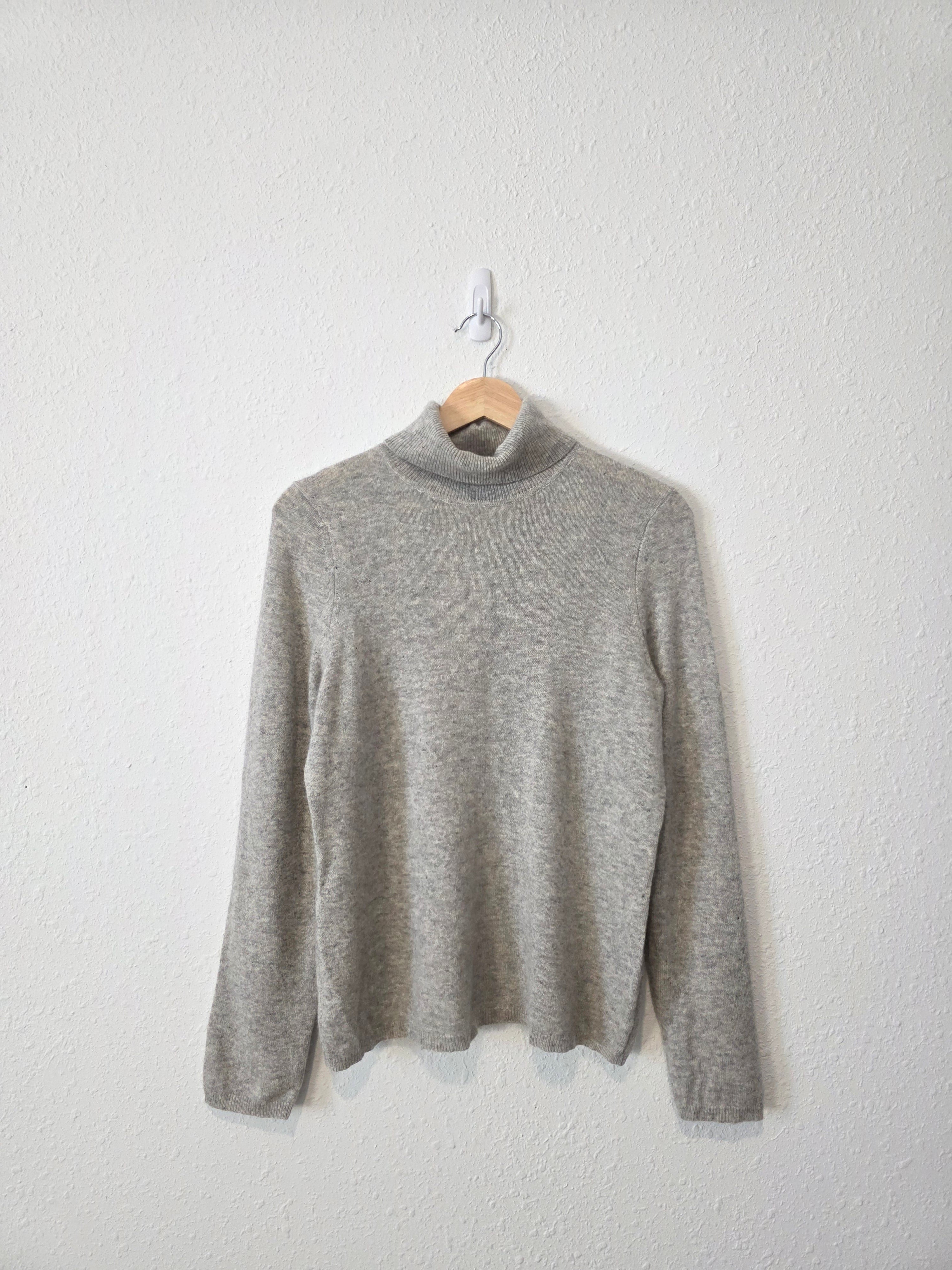 Cashmere Turtleneck Sweater (M)