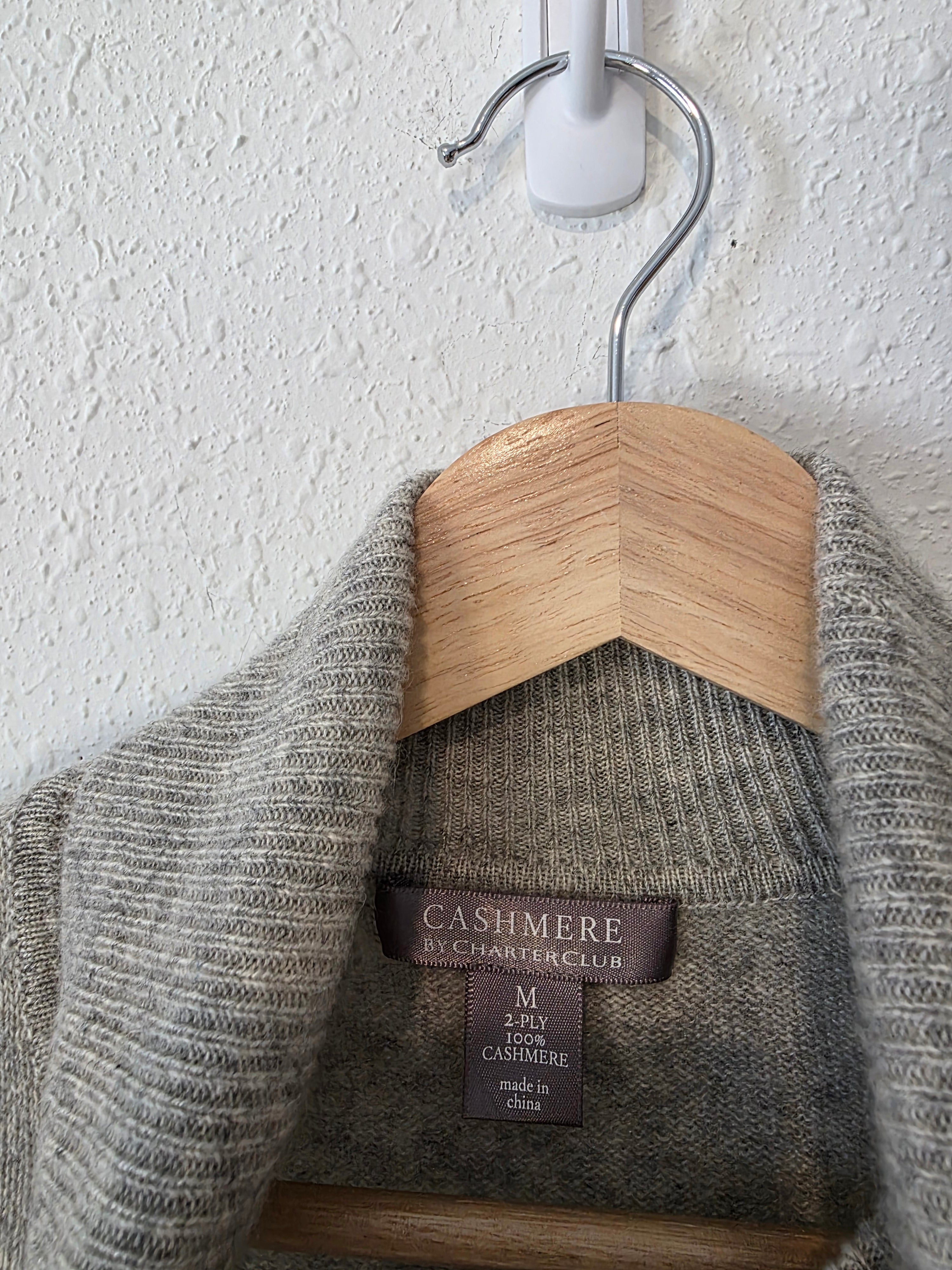 Cashmere Turtleneck Sweater (M)