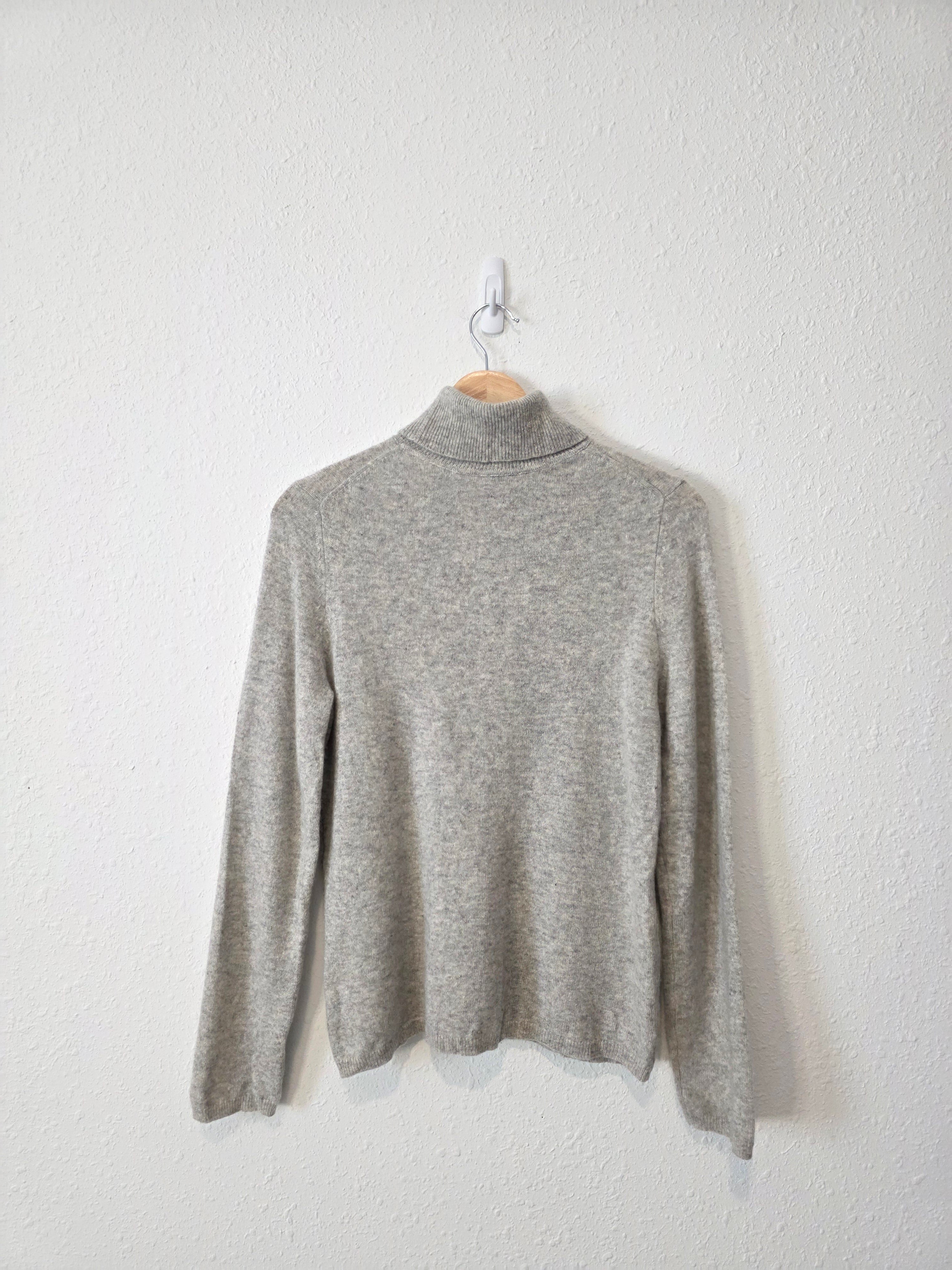 Cashmere Turtleneck Sweater (M)