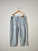 NEW Light Wash Barrel Jeans (18)