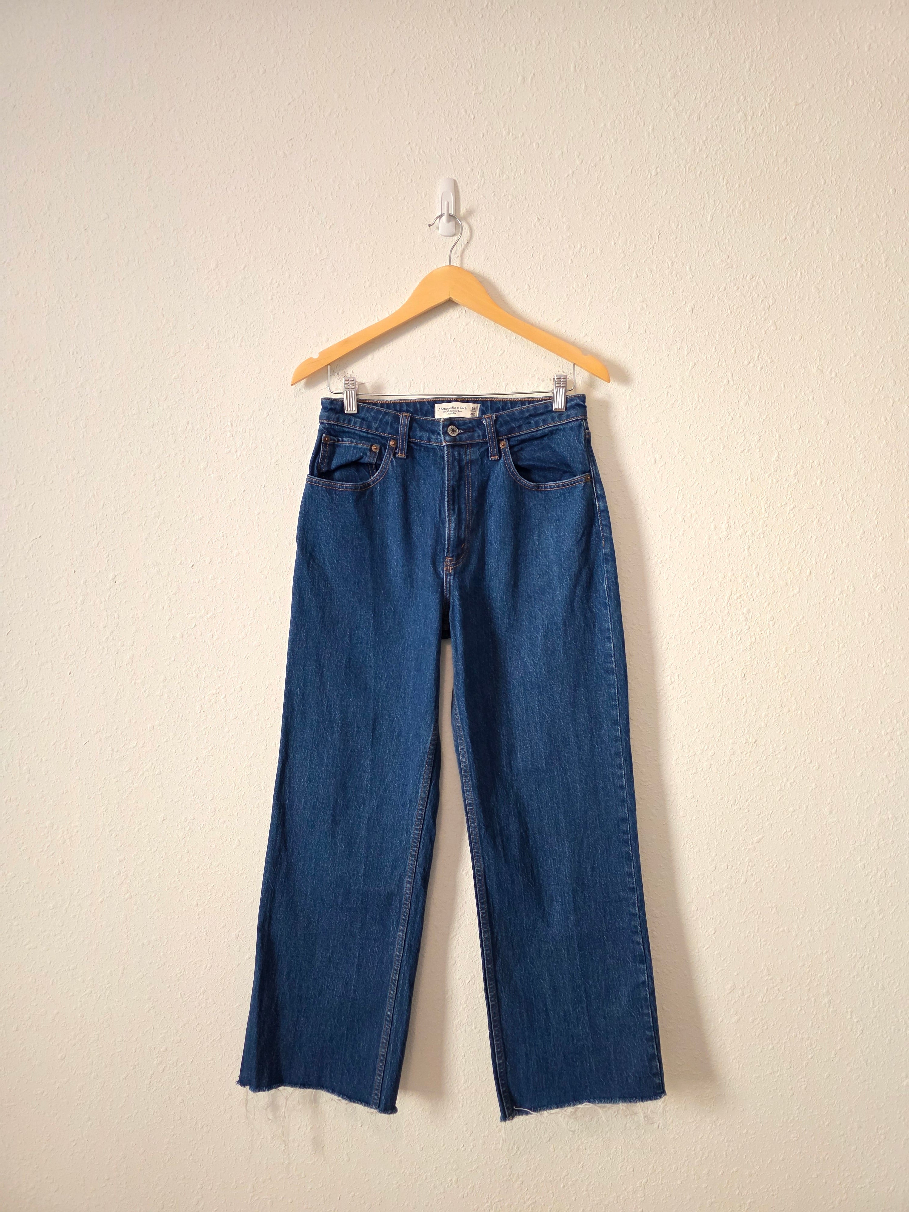 Abercrombie 90s Relaxed Jeans (28)