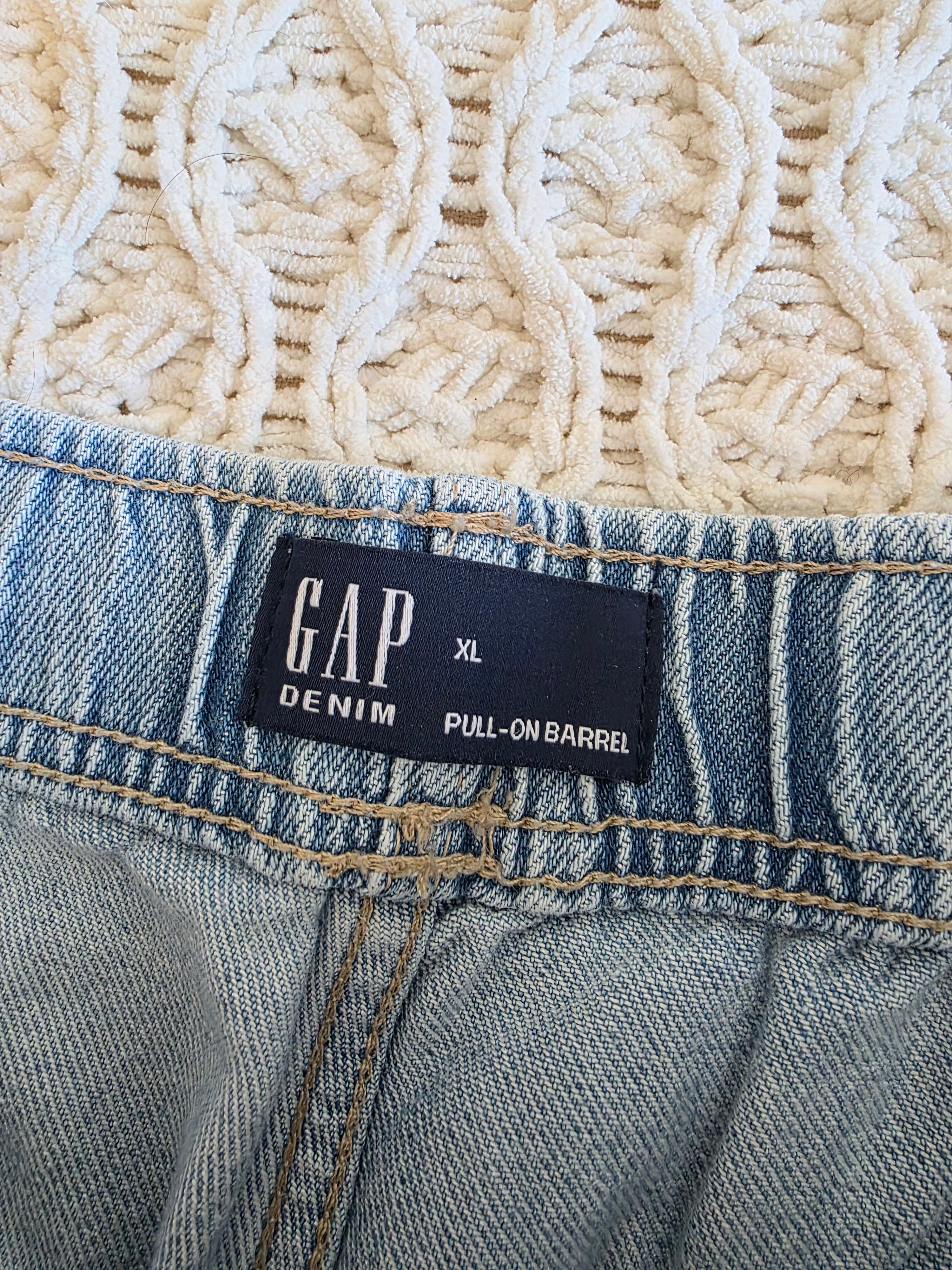 Gap Light Wash Easy Barrel Jeans (XL)