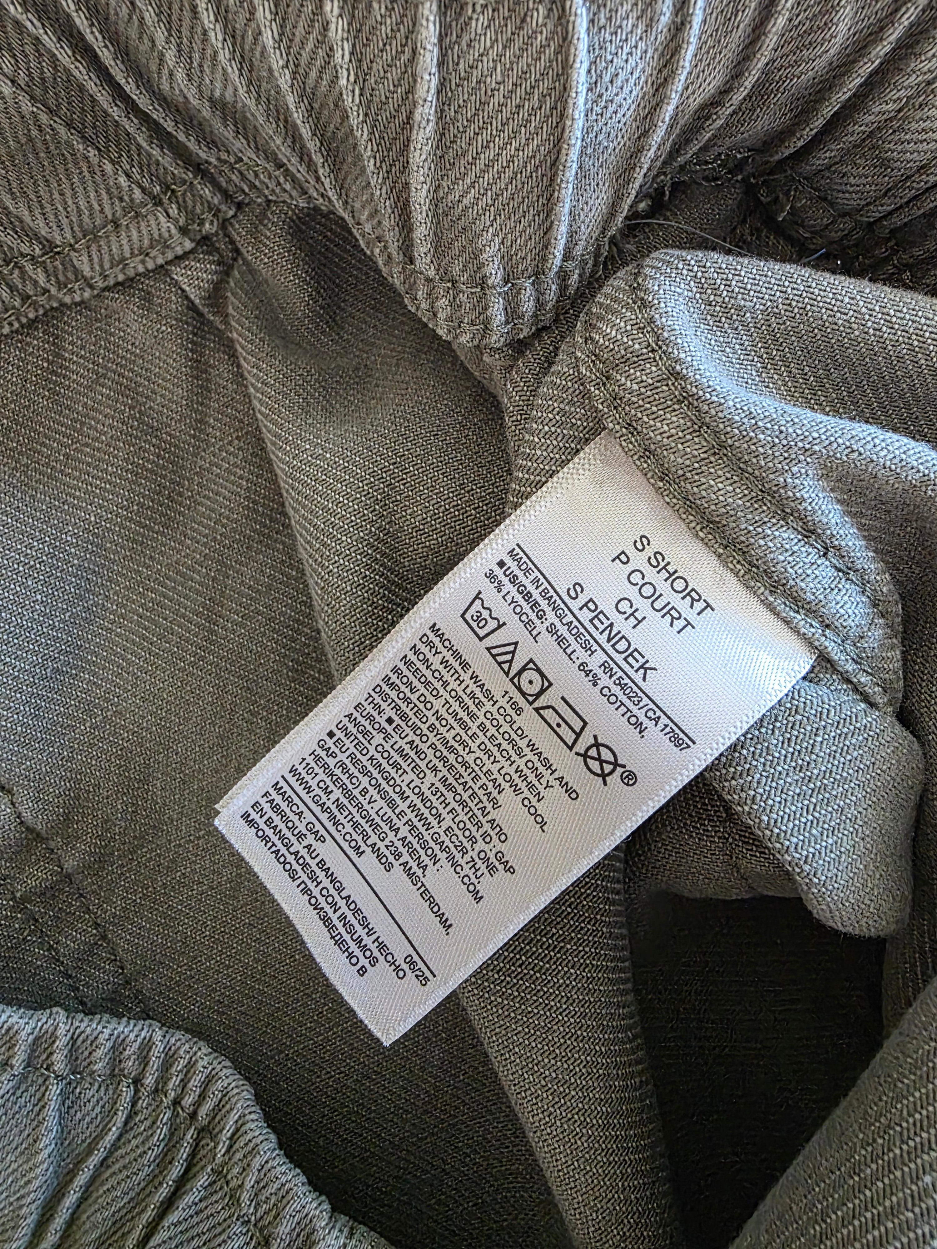 Gap Olive Easy Barrel Jeans (S short)