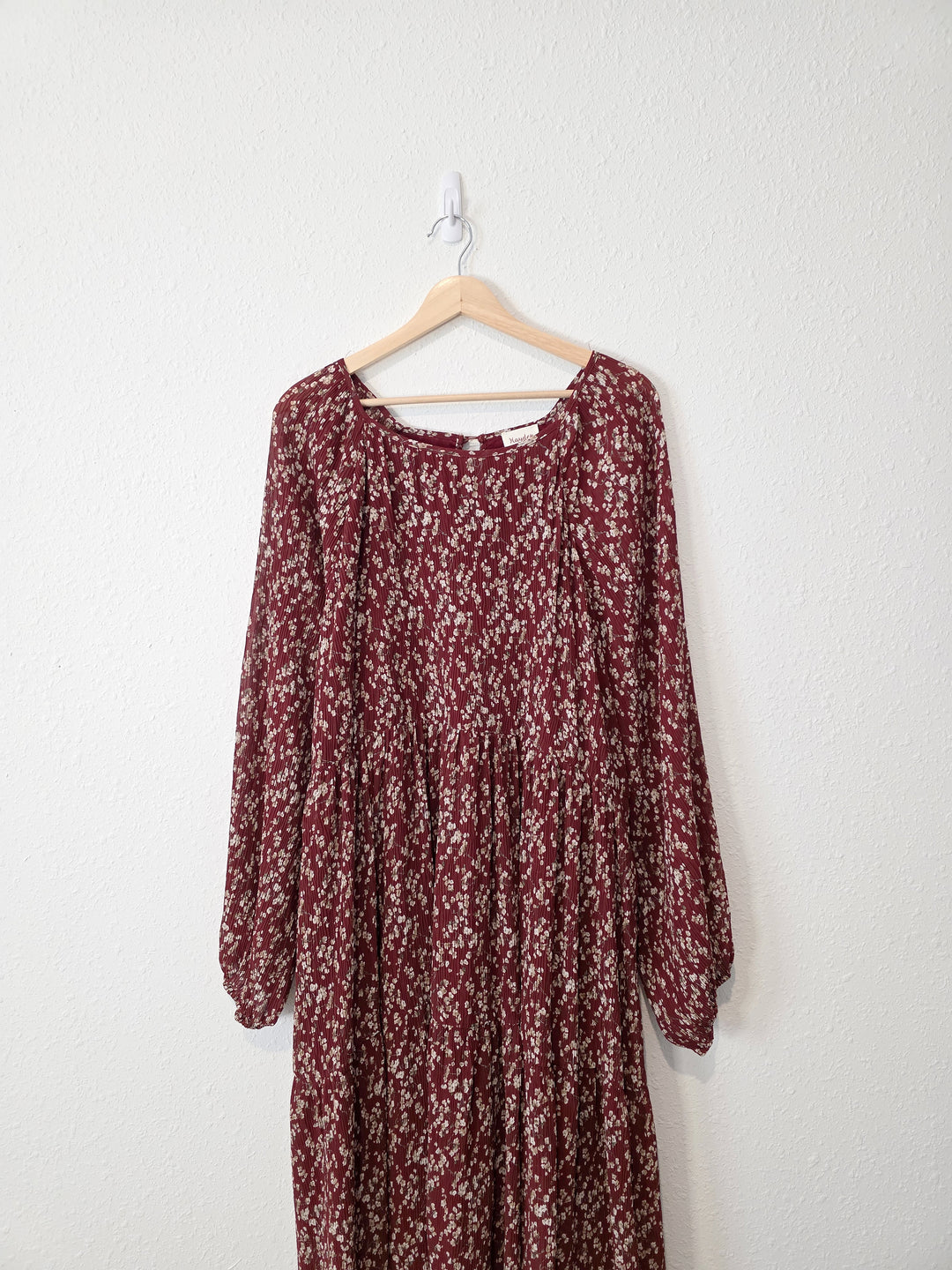 Hayden Ditsy Floral Midi Dress (1X)