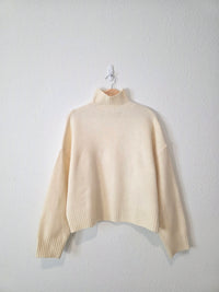 Zara Cream Turtleneck Sweater (S)