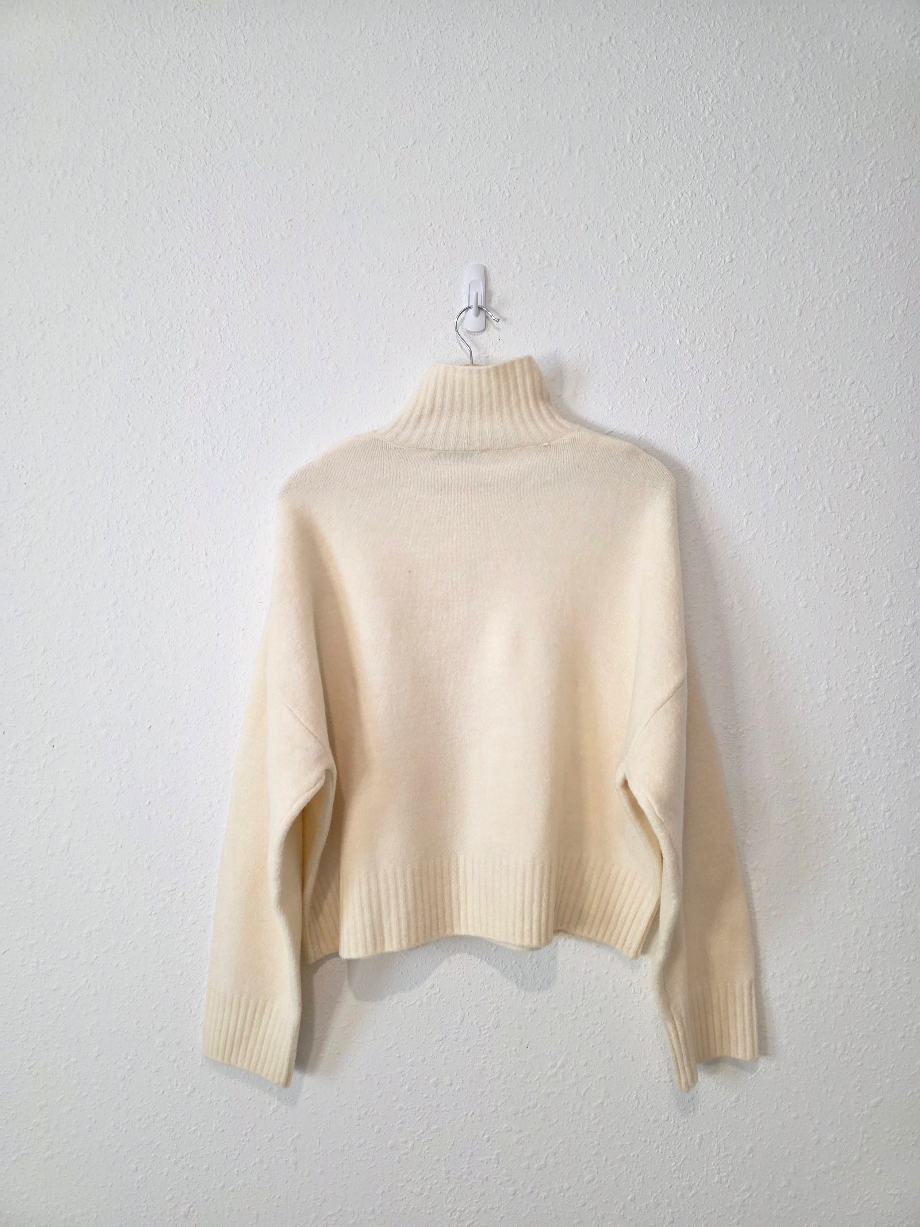 Zara Cream Turtleneck Sweater (S)