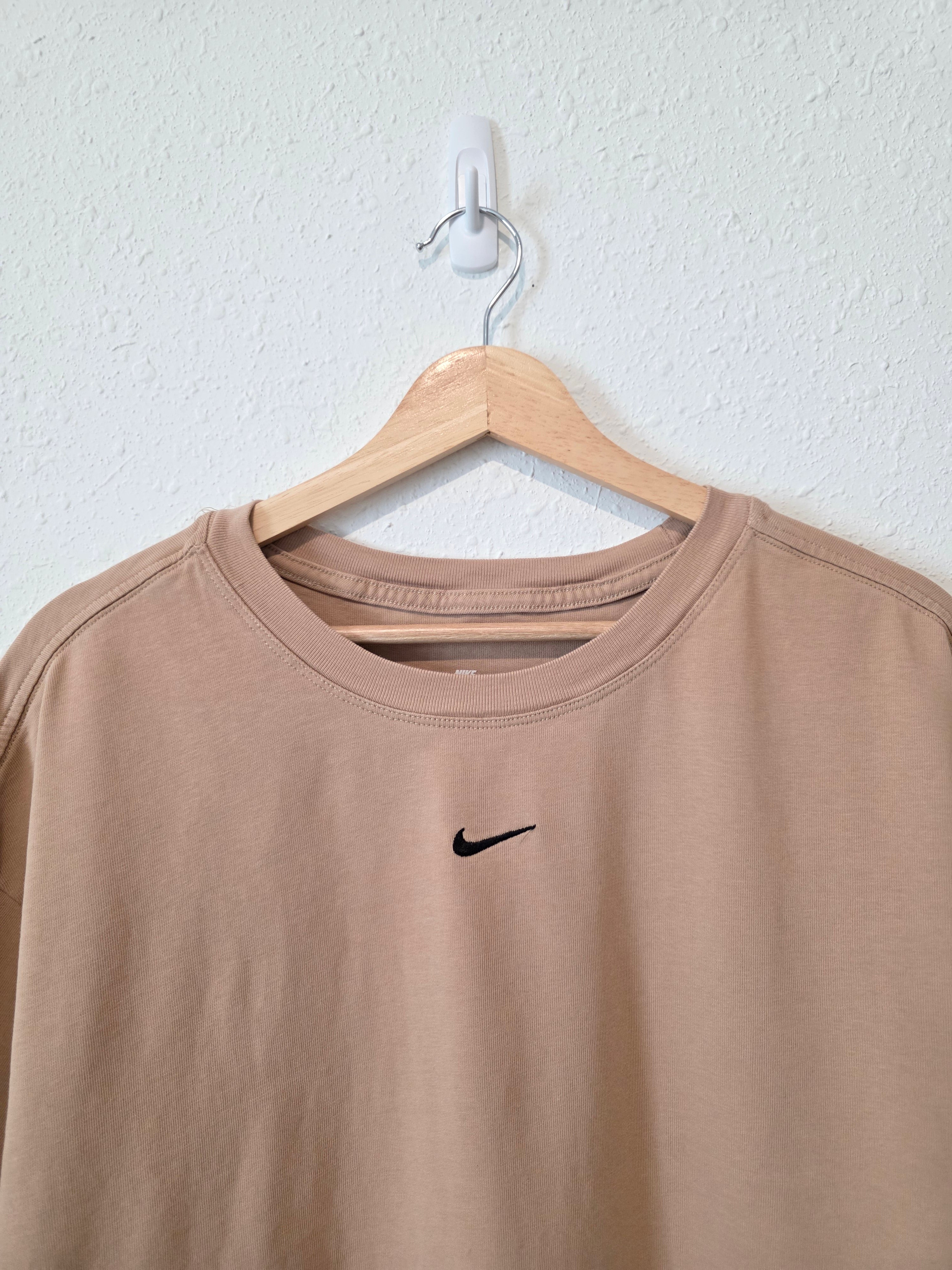 Nike Cropped Cotton Tee (1X)