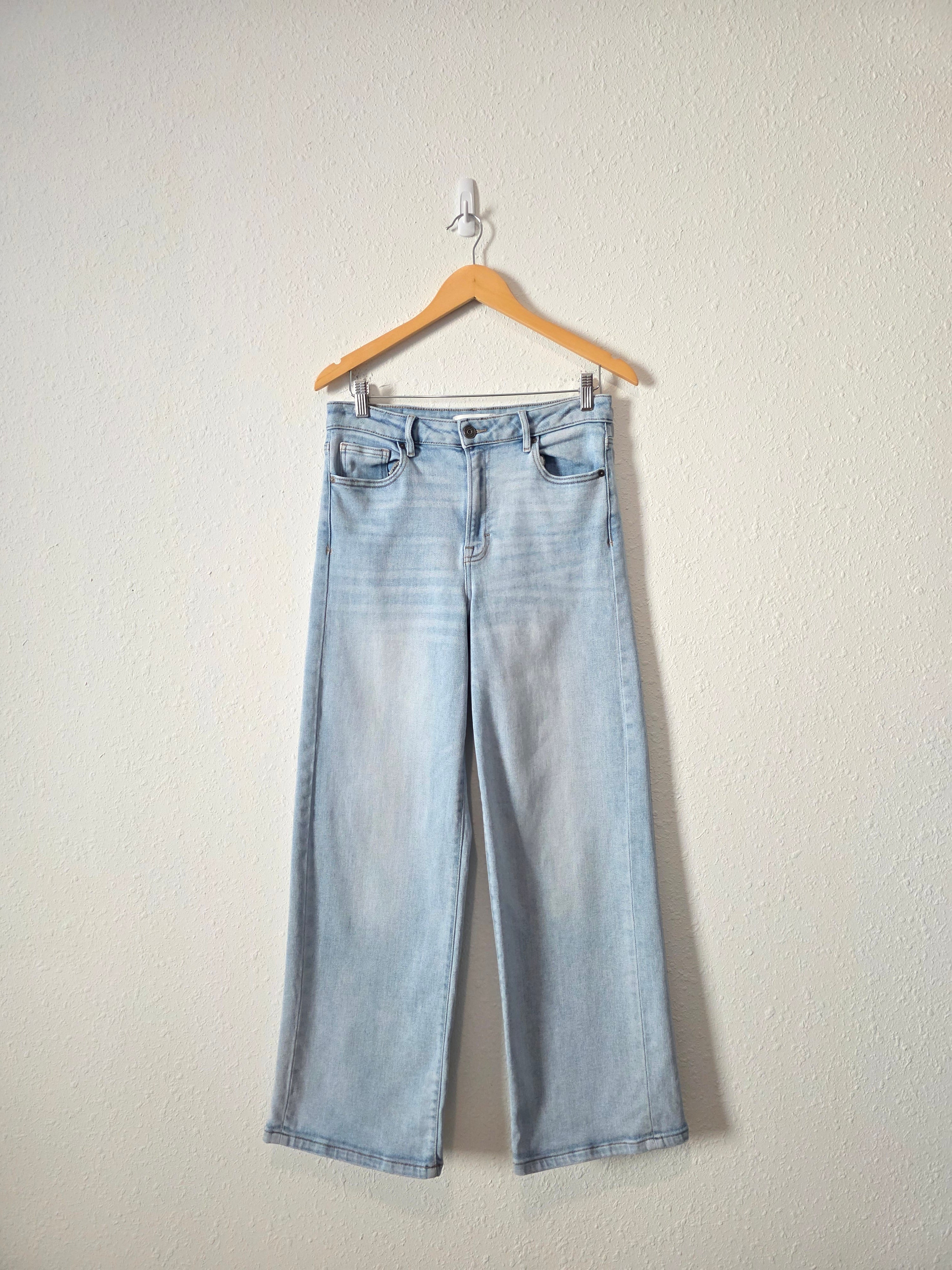 Altar'd State Light Wash Relaxed Jeans (29)