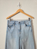 Altar'd State Light Wash Relaxed Jeans (29)