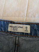 Abercrombie High Rise Loose Jeans (28/6 short)