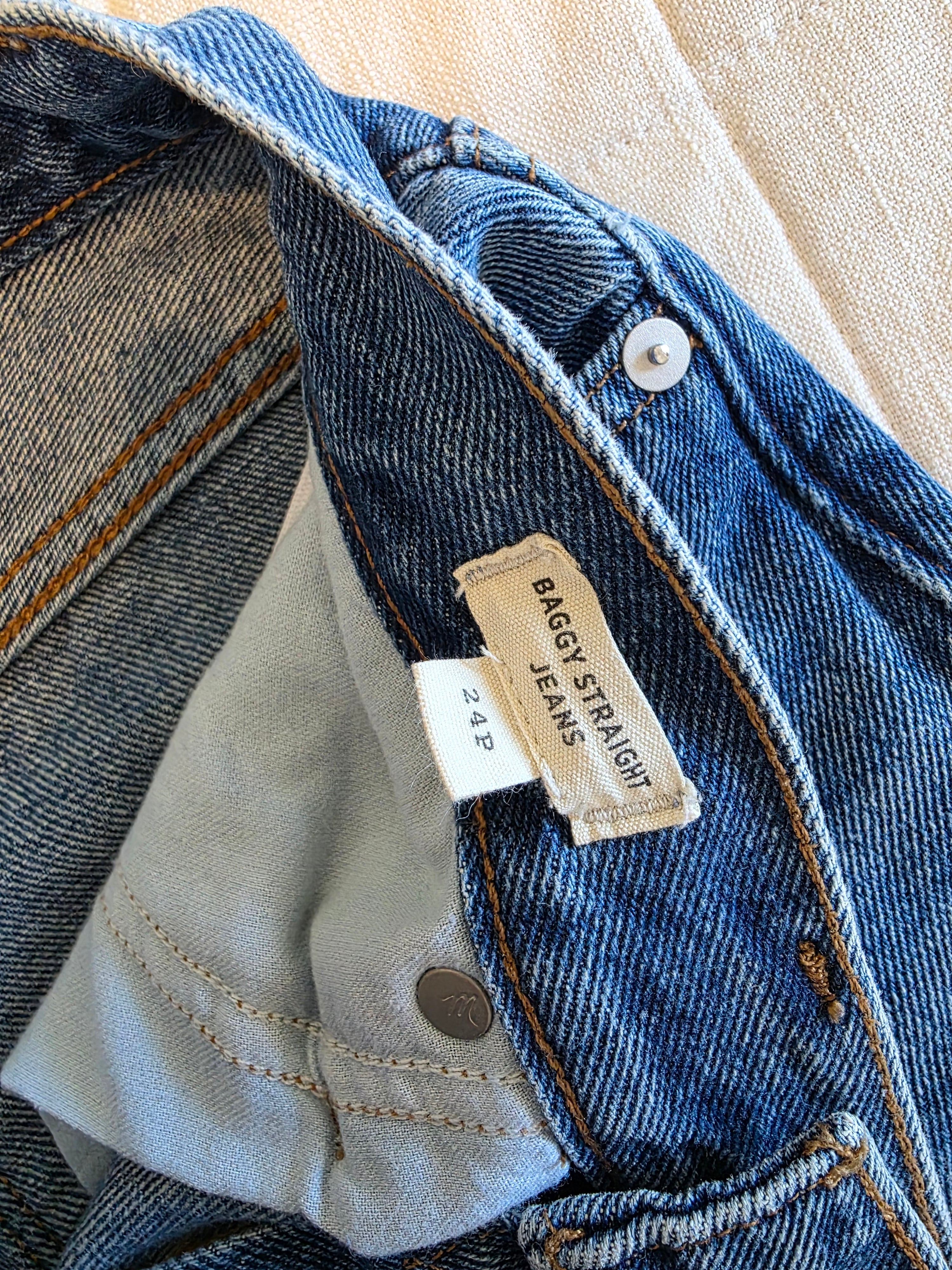 Madewell Baggy Straight Jeans (24P)