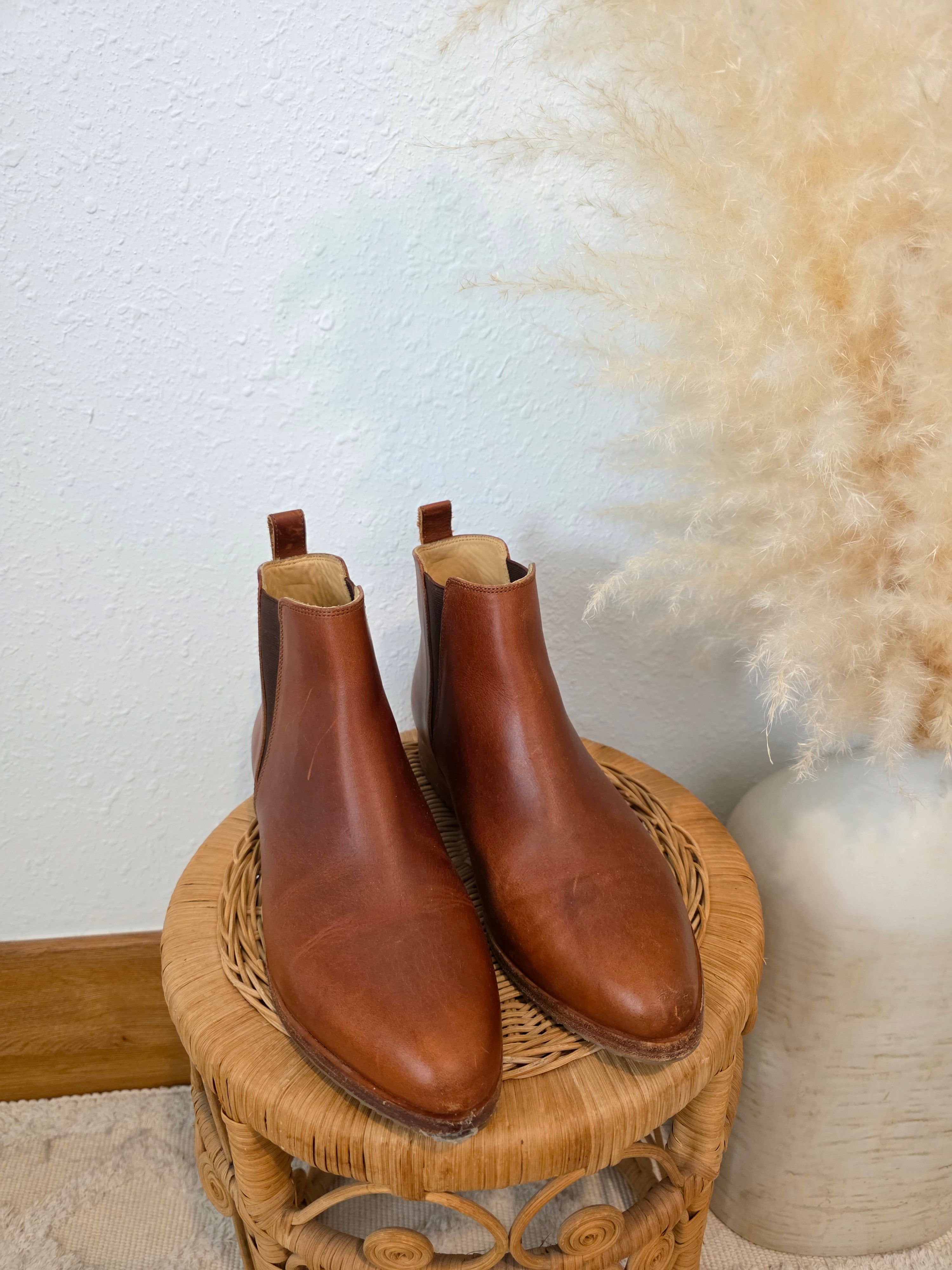 Nisolo Leather Chelsea Boots (9)