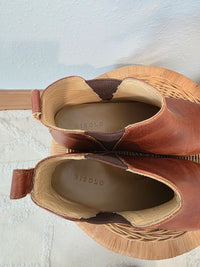 Nisolo Leather Chelsea Boots (9)