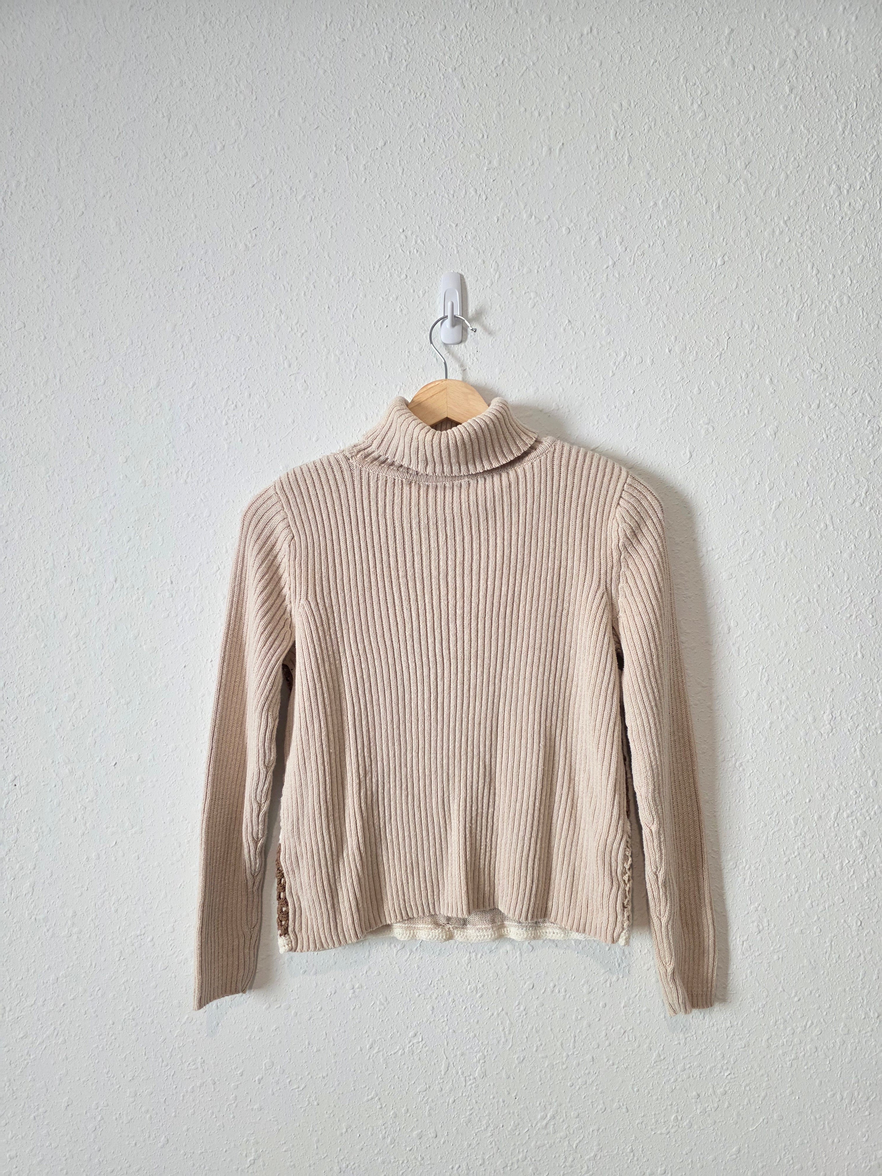 Vintage Crochet Turtleneck Sweater (XS)