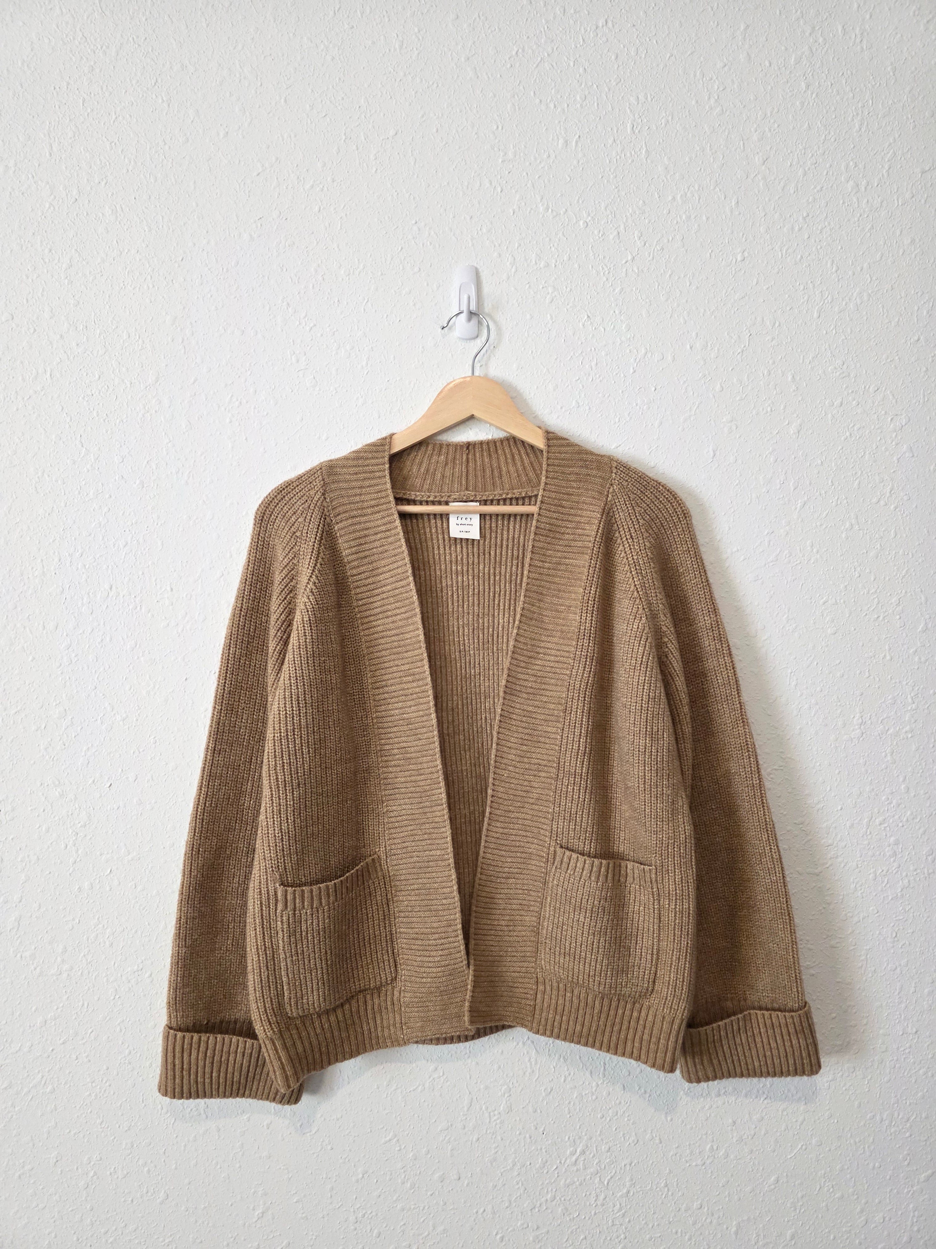 Brown Ribbed Cardigan Sweater (S/M)