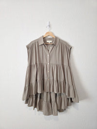 Oversized Flowy Button Up (M)