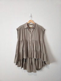 Oversized Flowy Button Up (M)