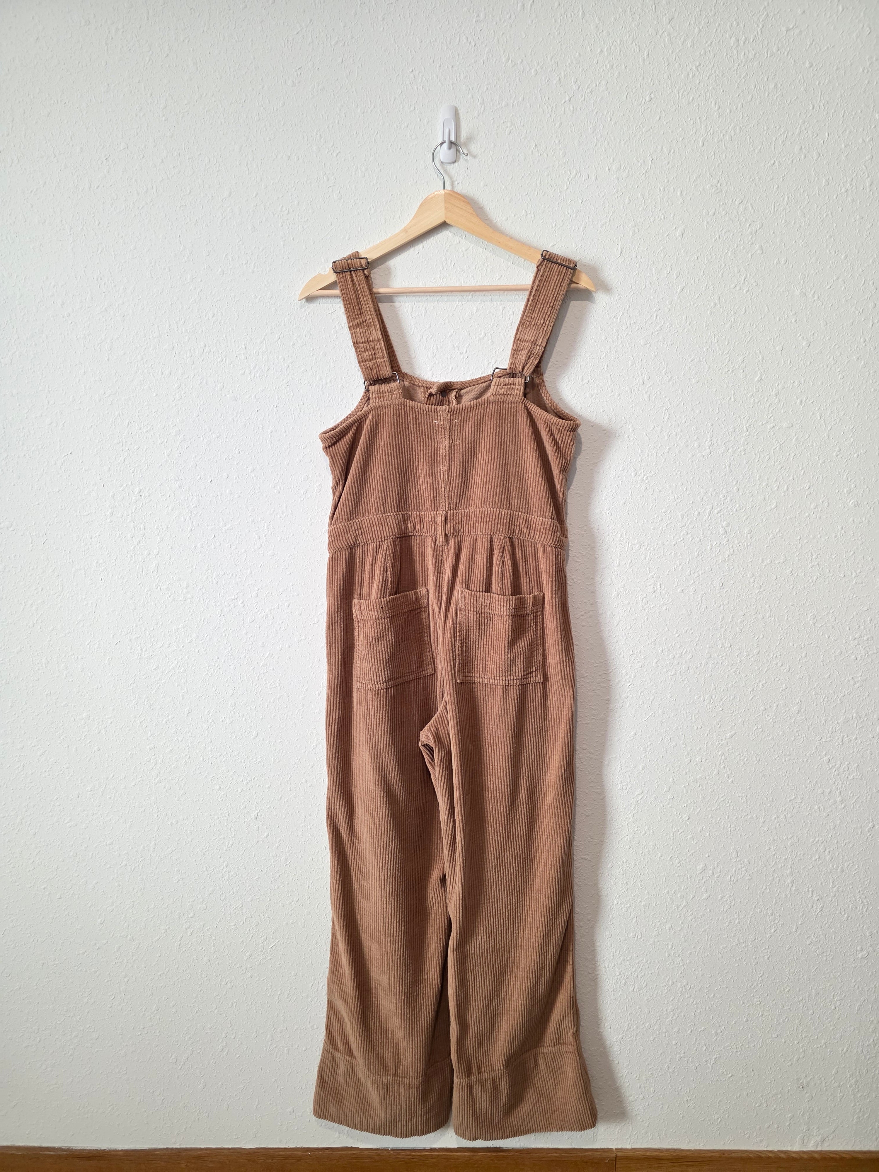 Aerie Corduroy Kick Flare Overalls (M)
