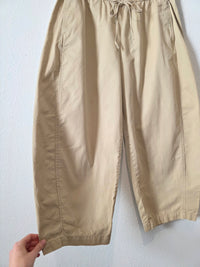 Abercrombie Pull On Barrel Pants (L short)