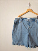 Light Wash Relaxed Denim Shorts (22)