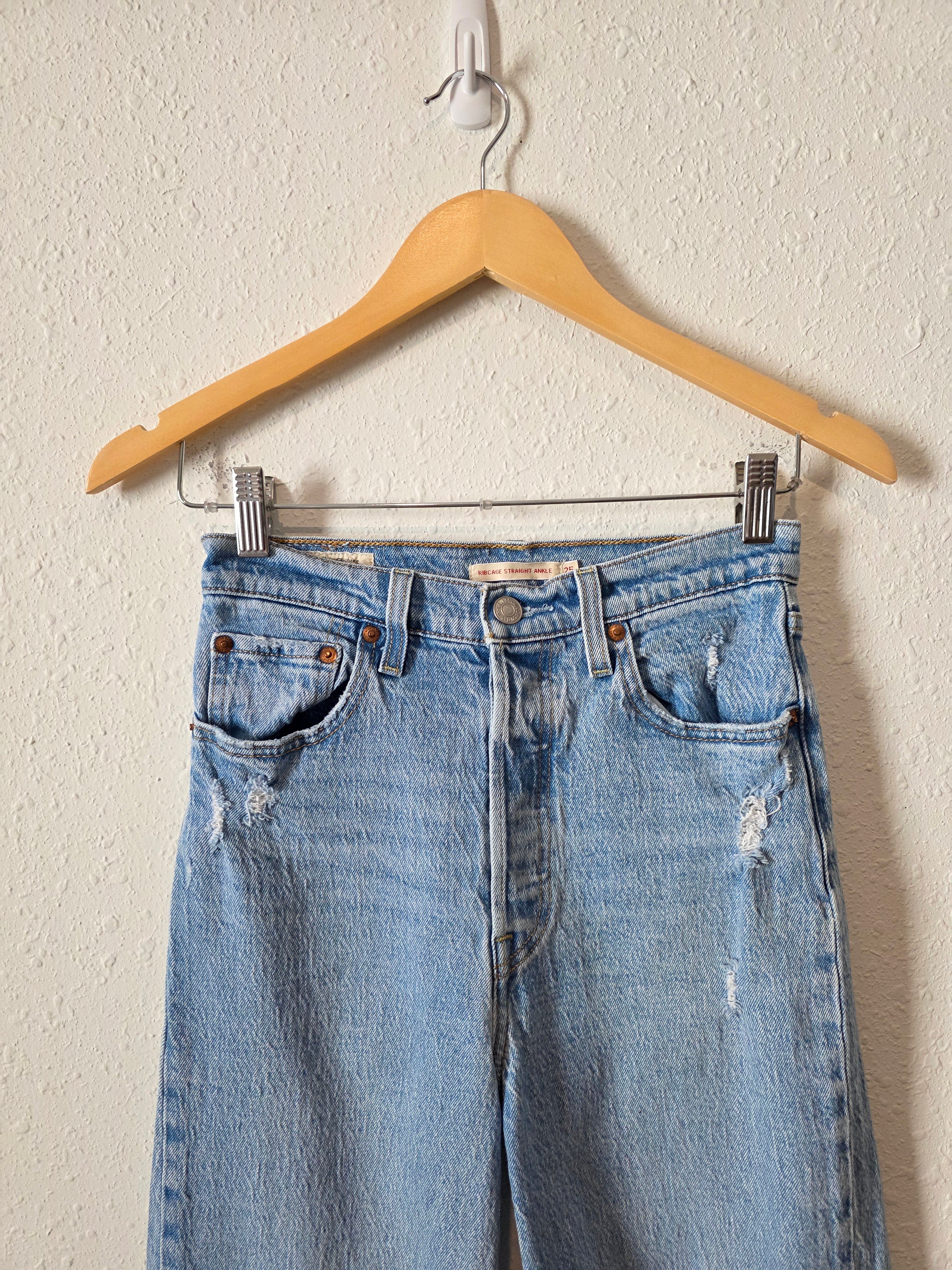 Levi's Ribcage Straight Jeans (25)