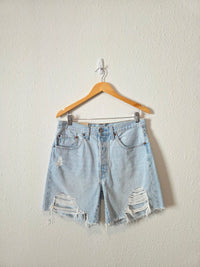 NEW Levi's Light Wash Denim Shorts (30)