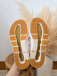 ON Cloud Roger Sneakers (7.5)