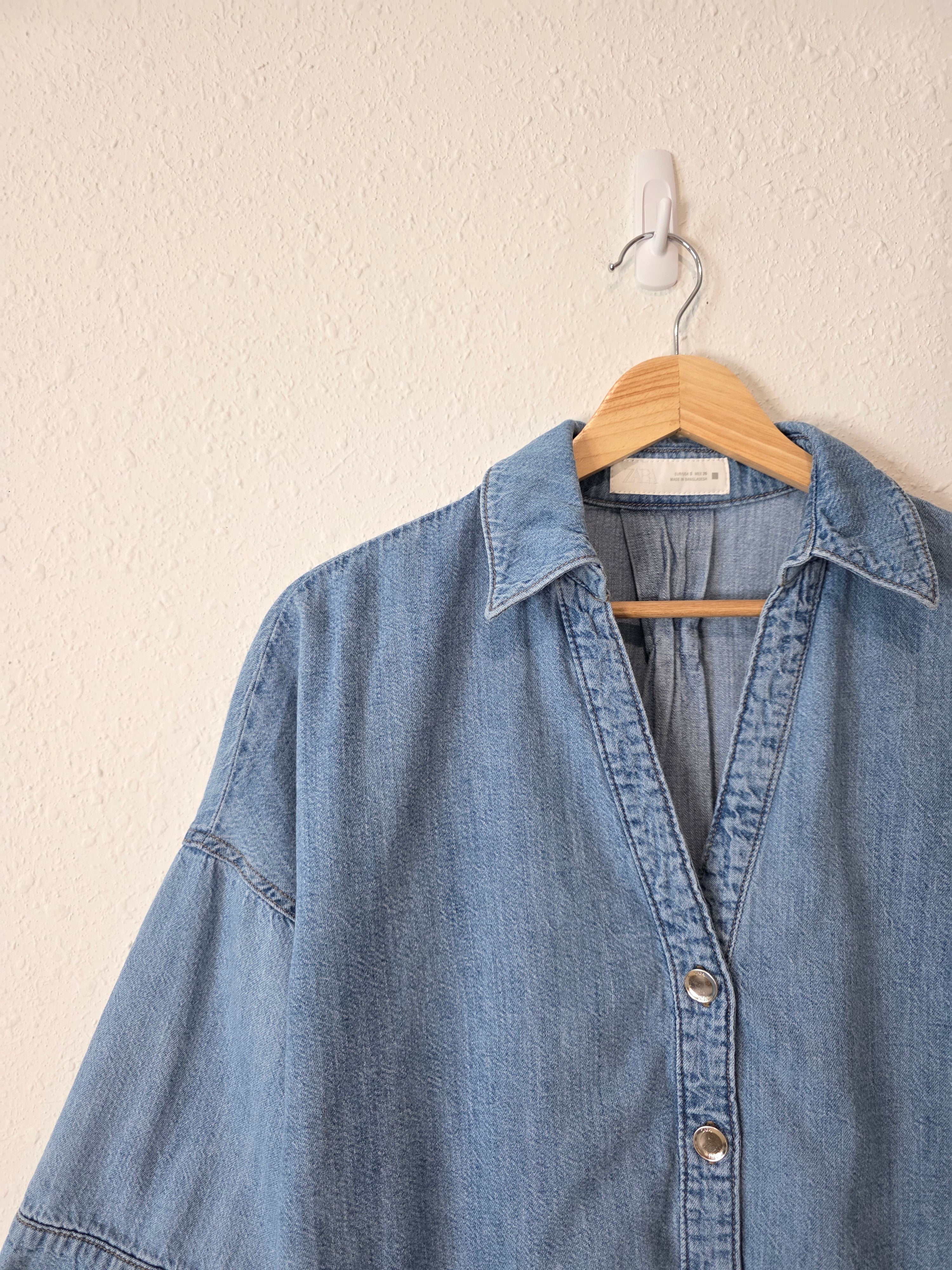Zara Relaxed Denim Button Up (S)