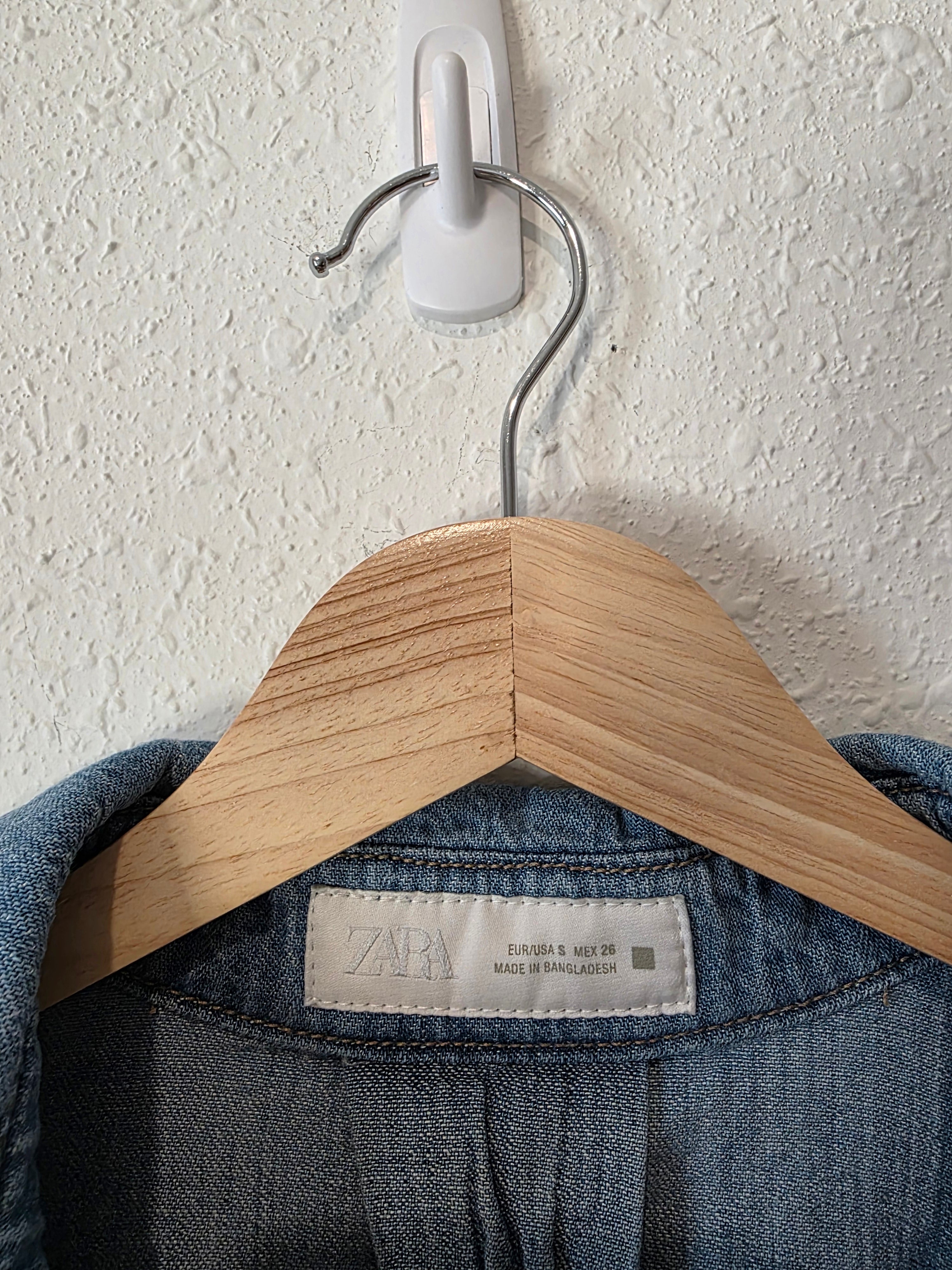 Zara Relaxed Denim Button Up (S)