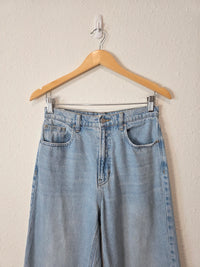 Light Wash Wide Leg Jeans (27)