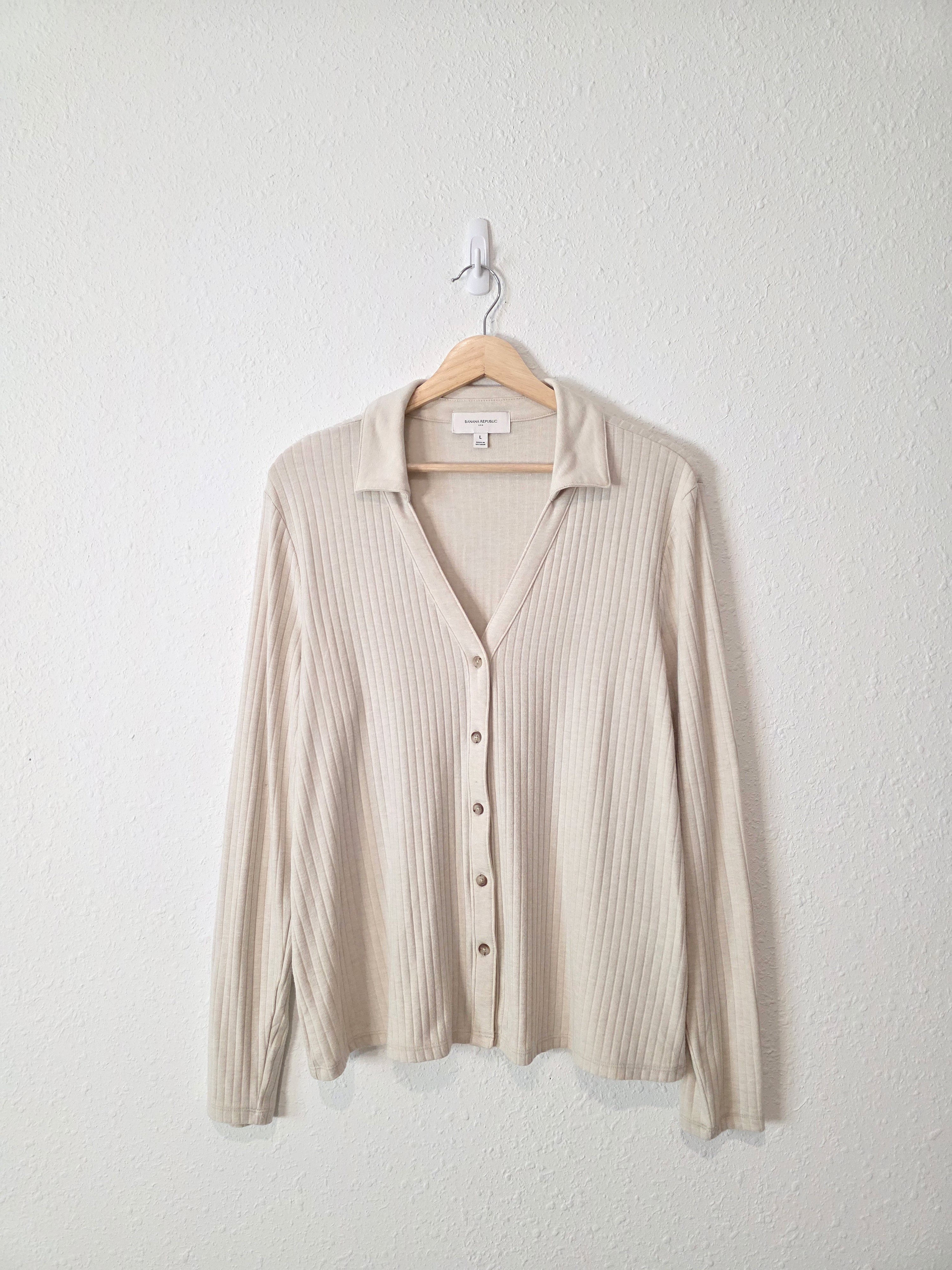 Banana Republic Oat Button Up Top (L)