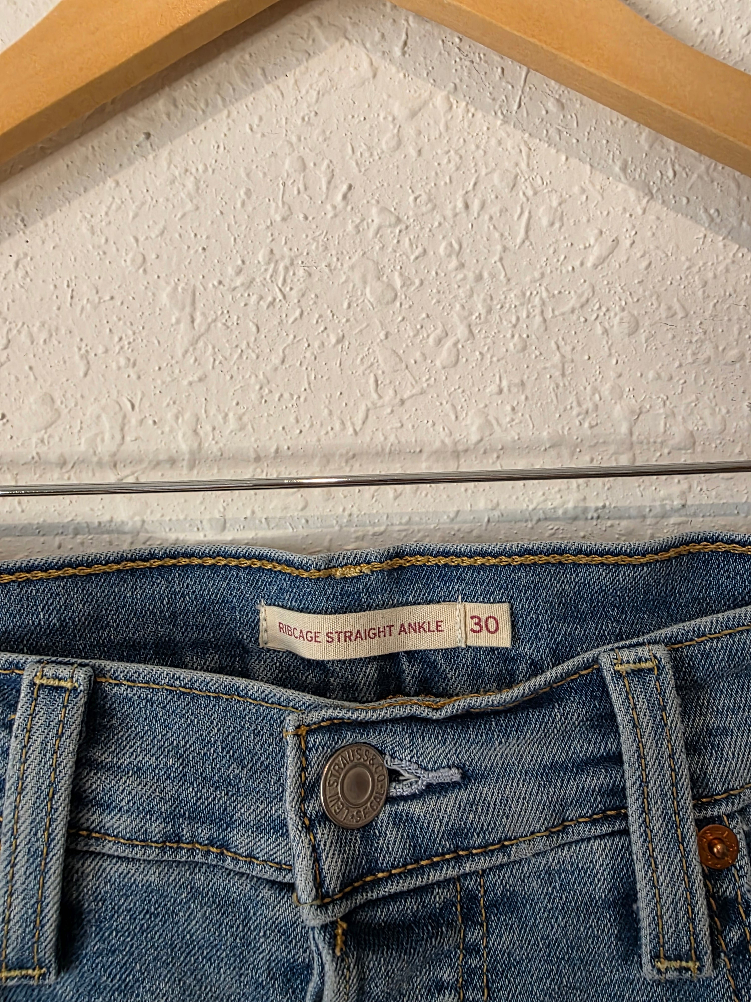 Levi's Ribcage Straight Jeans (30)