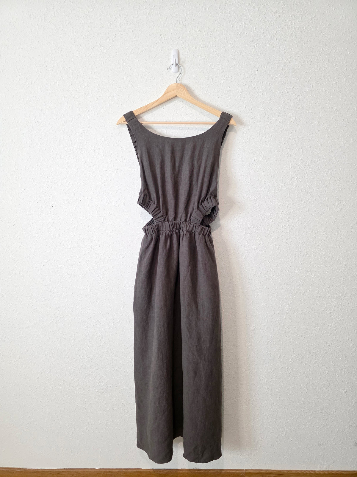 NEW Sancia Linen Cutout Midi Dress (M)