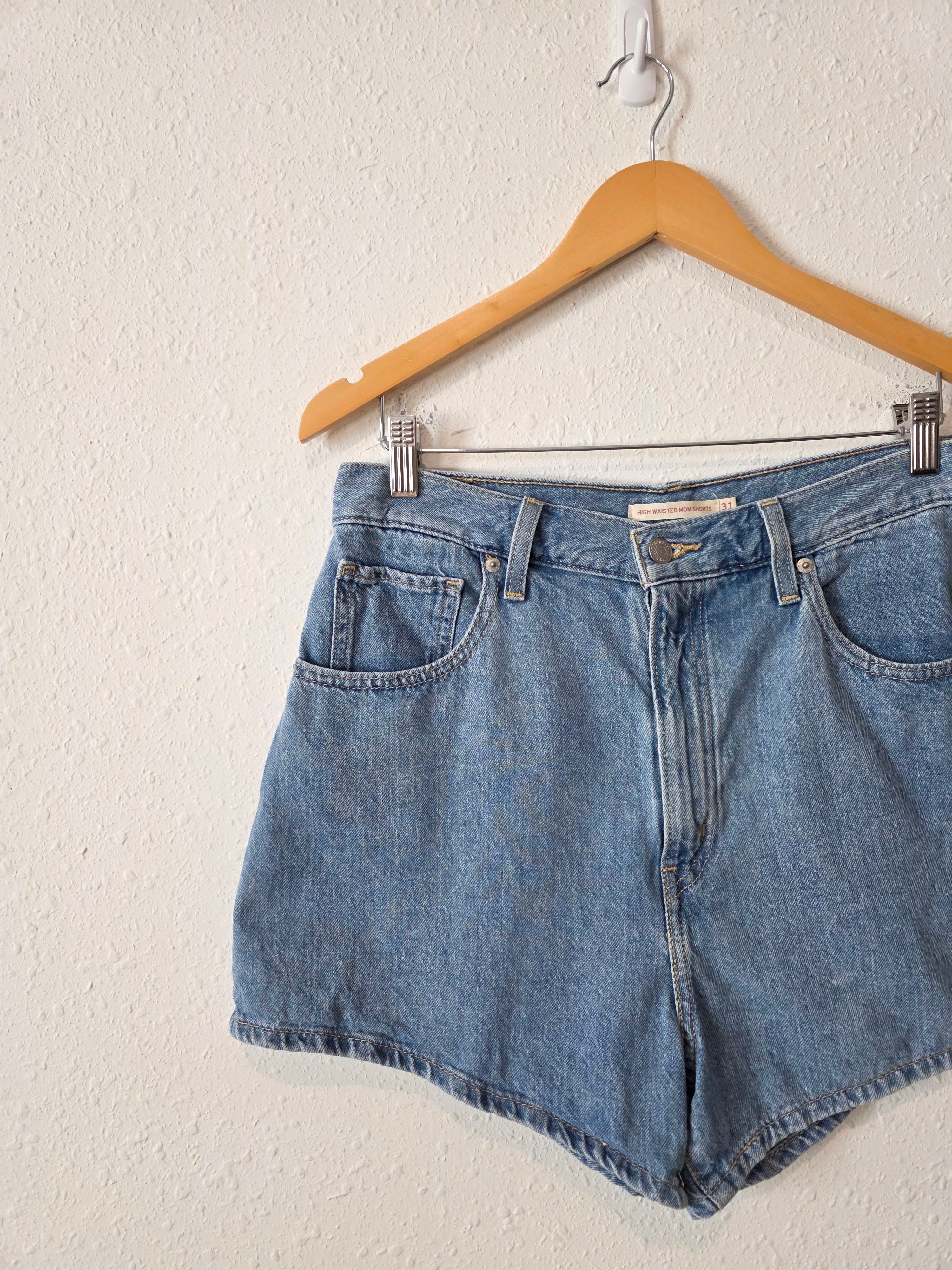 Levi's High Rise Denim Shorts (31)