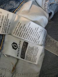 Levi's High Rise Denim Shorts (31)